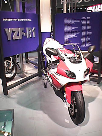 Y's GEAR YZF-R1