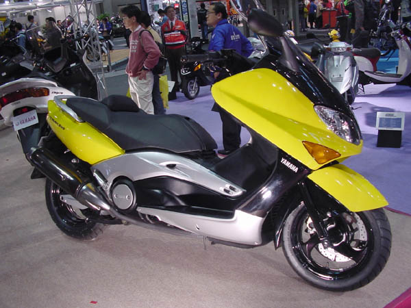 YAMAHA T-MAX